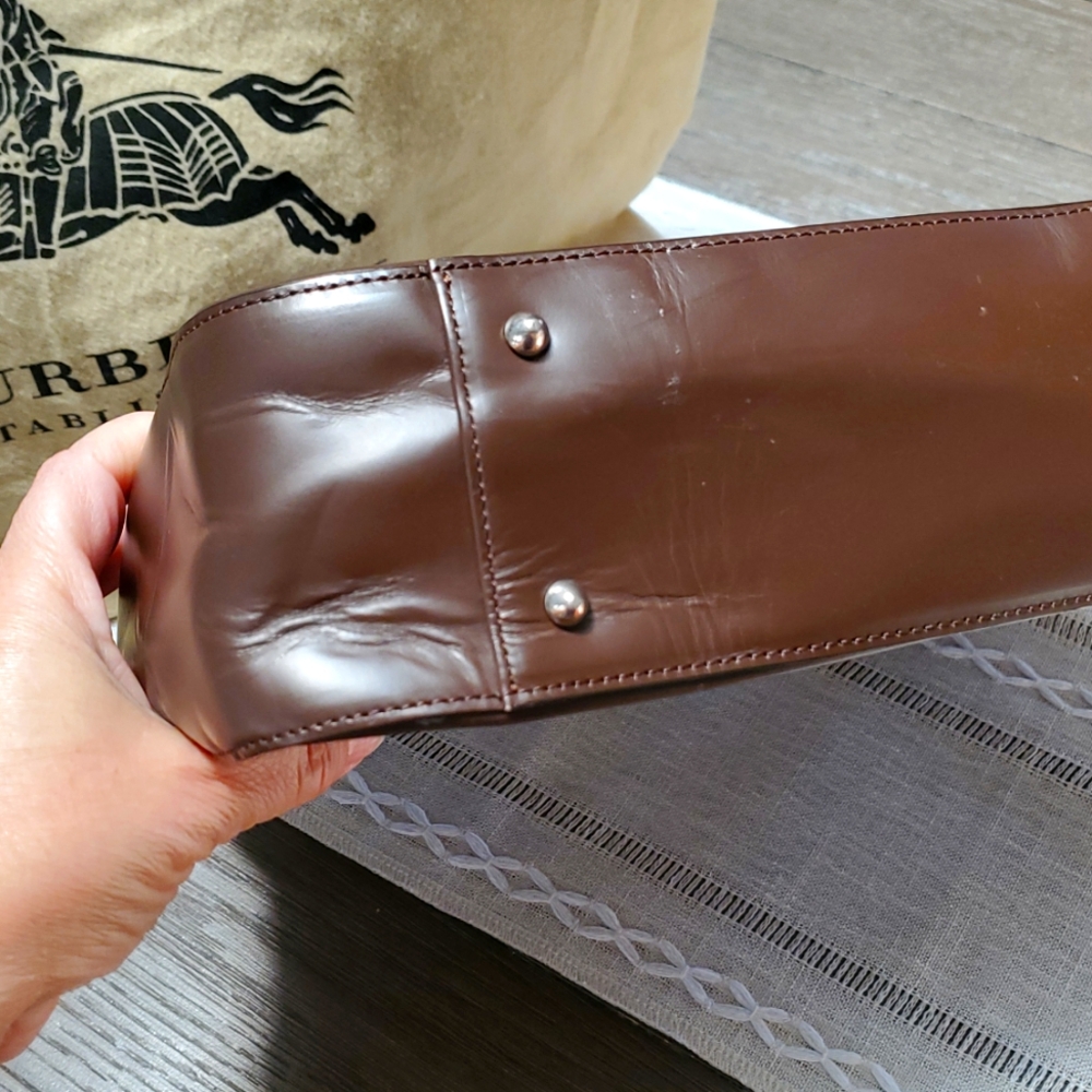 Burberry Authentic Leather Bag - Picture 4 of 15